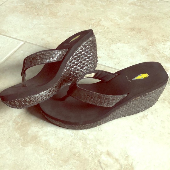 Volatile wedge sandals - Picture 1 of 1